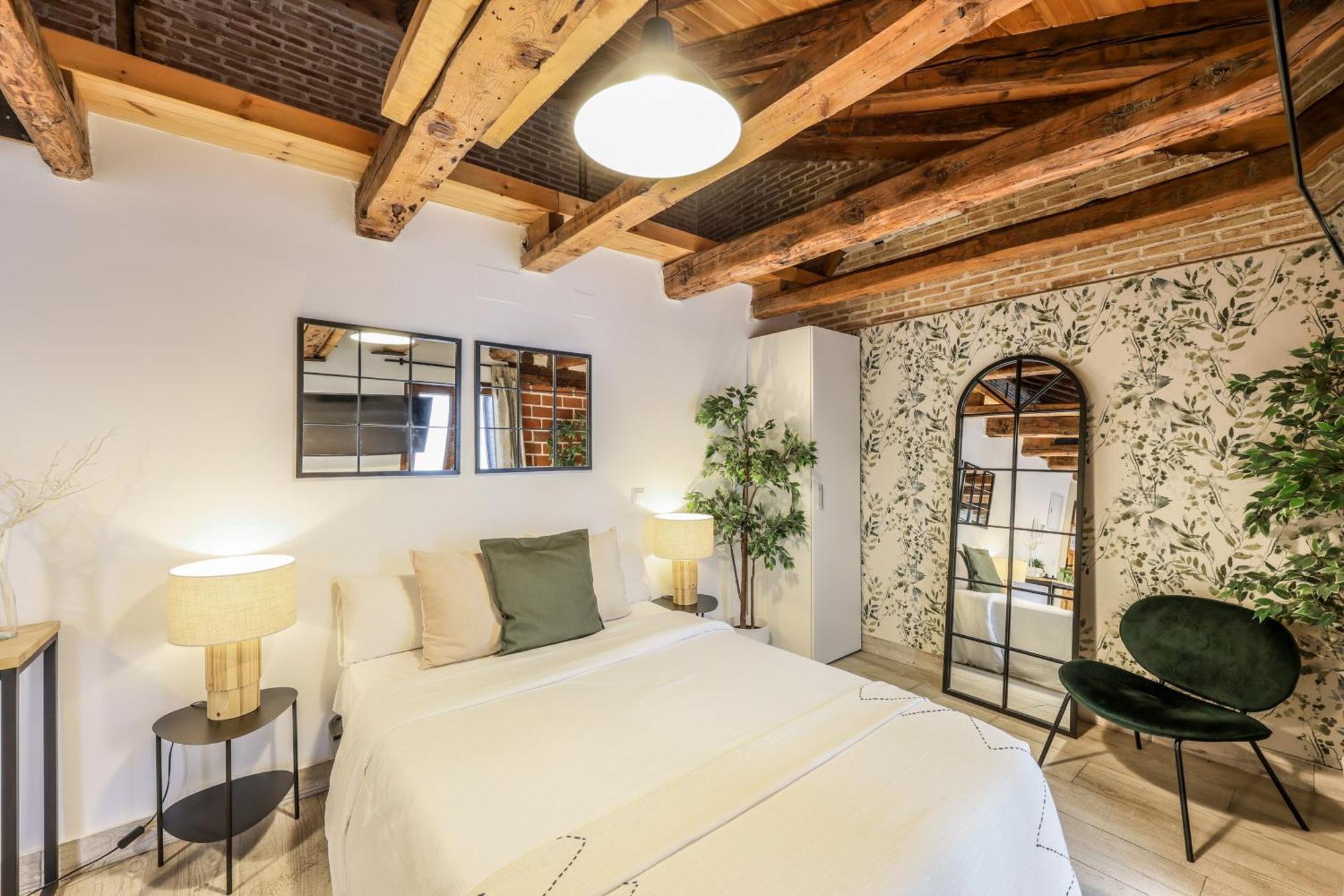 AmazINN Places Noviciado 11 Madrid Exterior foto